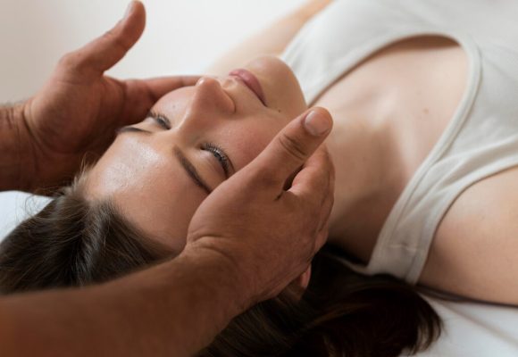 Jak masaż Kobido wpływa na poprawę kondycji skóry i redukcję napięć mięśniowych?